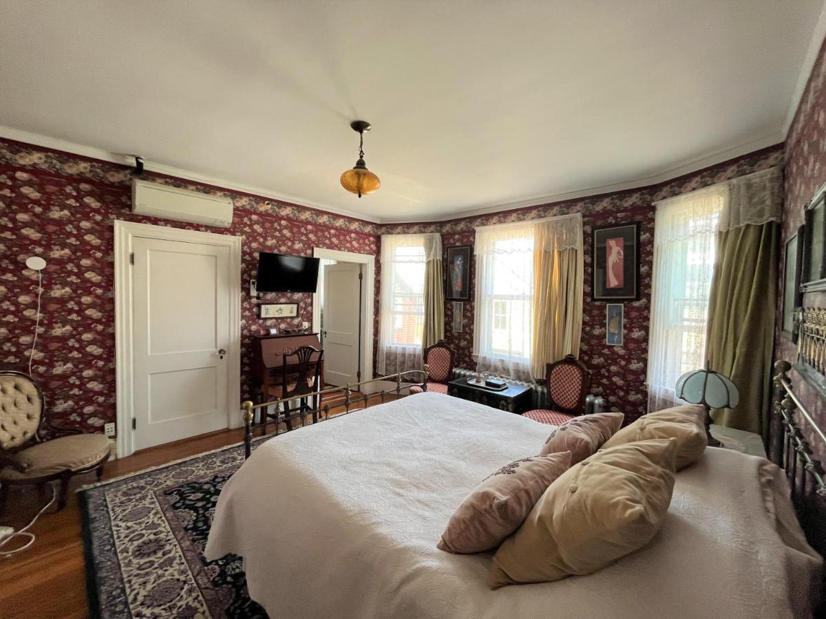 Munroe Inn Boutique Hotel Auburn Pokój zdjęcie